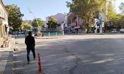 Uşak'ta eksi seviyeye inen sıcaklık, kuru ayaza çekti!