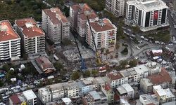 İzmir depreminde yıkılan binanın statik raporuna yetkin olmayan mühendis imza atmış