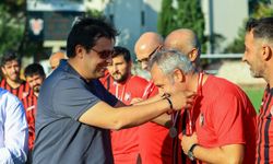 Masterler Futbol Turnuvasına Tepki; “Keşke Aynı İlgiyi  Uşak Spor’a da Gösterseniz”