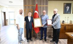 Türk Kızılay'ı Uşak Üniversitesini Ödüllendirdi