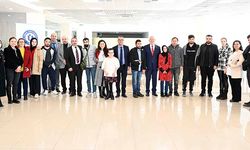 Rektör Savaş, Özel Gereksinimli Öğrencilerle Buluştu