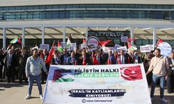 Uşak'taki akademisyenler İsrail'i protesto etti
