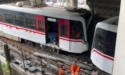 İzmir'de raydan çıkan metro peron duvarına çarptı, 3 yaralı