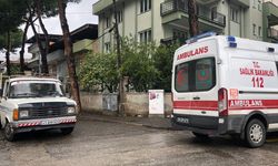Hafif ticari aracın çarptığı lise öğrencisi yaralandı