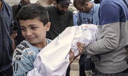 İsrail  5 binden fazla çocuğun katili !