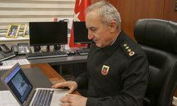 AA'nın "Yılın Kareleri" oylamasına;  Uşak İl Jandarma Komutanı Semiz'de katıldı