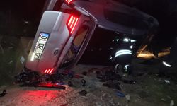 Manisa'da kamyon ile otomobil  çarpıştı, 1 ölü