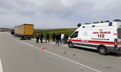 Uşak'ta tır dorsesine motosiklet çarptı; sürücüsü öldü!