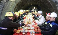 Çalışma ve Sosyal Güvenlik Bakanı Işıkhan, maden işçileriyle iftar yaptı