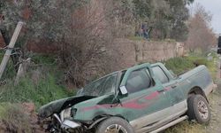 Manisa'da korkunç kaza ! Şarampole kamyonet devrildi sürücü öldü 1