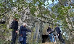 2 bin 500 yıllık kaya mezarı turizme kazandırılacak