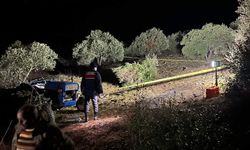 Akhisar'da devrilen traktörün altında kalan sürücü hayatını kaybetti