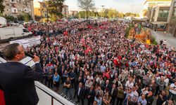 CHP Genel Başkanı Özel, Manisa'da halk buluşmasında konuştu