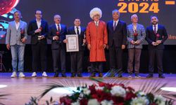 İzmir'de düzenlenen Uluslararası Turan Film Festivali ödül töreniyle sona erdi
