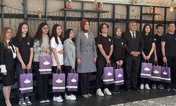 Afyonkarahisar Valisi Yiğitbaşı, MSÜ sınavında başarılı olan öğrencilerle buluştu