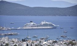 Bodrum'a "Mein Schiff 6" kruvaziyeri 2 bin 571 yolcu getirdi