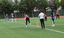 Kriket Okul Sporları Gençler Türkiye Şampiyonası Denizli'de başladı