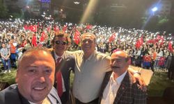 Uşak’taki bu fotoğrafın ardından akıllardaki soru: Arpacı CHP’ye geçecek mi?