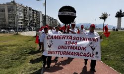 Çamerya katliamının 80. yılında Yunanistan'ın İzmir Konsolosluğu önüne siyah çelenk bırakıldı