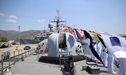 Katar'da konuşlanacak TCG Kuşadası ve TCG Kumkale gemileri için görevlendirilme töreni