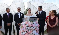 CHP Genel Başkanı Özel, TBMM Başkanvekili Karaca'nın oğlunun nikah şahidi oldu