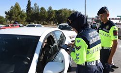 Aydın'da jandarma ekipleri trafik denetimi yaptı