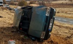 Denizli'de devrilen otomobildeki 1 kişi öldü, 1 kişi yaralandı