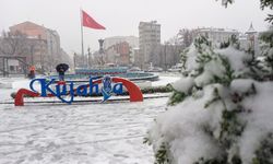 Kütahya’da mevsimin ilk karı yağdı