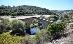 Gediz Nehri’ndeki Selçuklu mirası Çatal köprüyü ziyaret edin