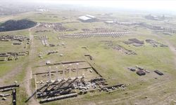 Laodikya'daki antik tiyatroların biri halk diğeri iş insanları için kullanılmış