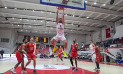 Türkiye Sigorta Basketbol Süper Ligi - Aliağa Petkimspor: 93 - Yalovaspor Basketbol: 65