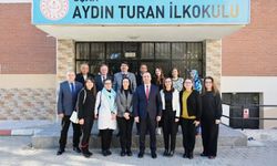 Halil Yücel, Uşak Aydın Turan İlkokulu'nu ziyaret etti