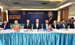 AK Parti Gençlik Kolları Genel Başkanı İbiş, İzmir teşkilatıyla buluştu