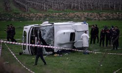 Denizli'de öğrencileri taşıyan servis midibüsü devrildi, 2 ölü, 26 yaralı