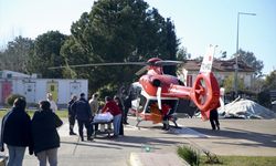 Muğla'da yanan çocuk ambulans helikopterle İzmir'e sevk edildi