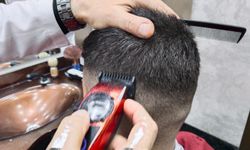 Uşak'ta berber fiyatları, seçimleri bekliyor!