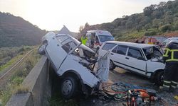 Aydın-İzmir yolu üzerinde zincirleme kaza! Otomobilin yarısı duvara çıktı!