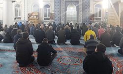 Uşak'taki cami imamından hızlı teravih kıldıran cami arayanlara uyarı!