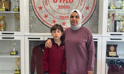 Uşak Mahmut Özgöbek Okulu'ndaki Kağan Alparslan'ı öğretmeni Yağmur Aydoğdu boğulmaktan kurtardı