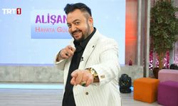 Uşak Belediyesi konserlerde vites yükseltti! Hüseyin Kağıt Uşaklı vatandaşları coşturdu