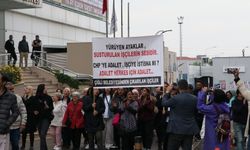İzmir'de 11 ay önce işten çıkarılan işçiler, CHP Genel Merkezi'ne yürüyüş başlattı