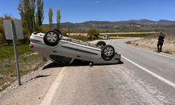 Hisarcık'ta otomobil devrildi, sürücü yaralandı!