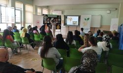Yunusemre'de veliler sağlıklı beslenme hakkında bilinçlendirildi