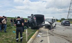Afyonkarahisar'da feci kaza! 6'sı çocuk 9 kişi yaralı!