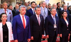 Özgür Özel, Soma'da düzenlen işçi sağlığı ve iş güvenliği sempozyumuna katıldı