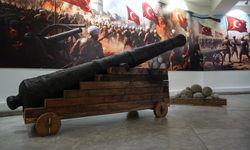 Efes Müzesi'nde taş baltadan SİHA'ya sergisi