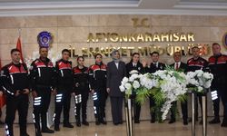 Afyonkarahisar'da polis çift üniforma ile evlendi!