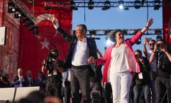 Özgür Özel, partisinin İzmir mitinginde konuştu