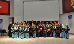 Kütahya'da miniklerin mektuptan tiyatroya uzanan yolculuğu