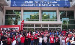 İzmir'de grev yapan işçilerden eylem!